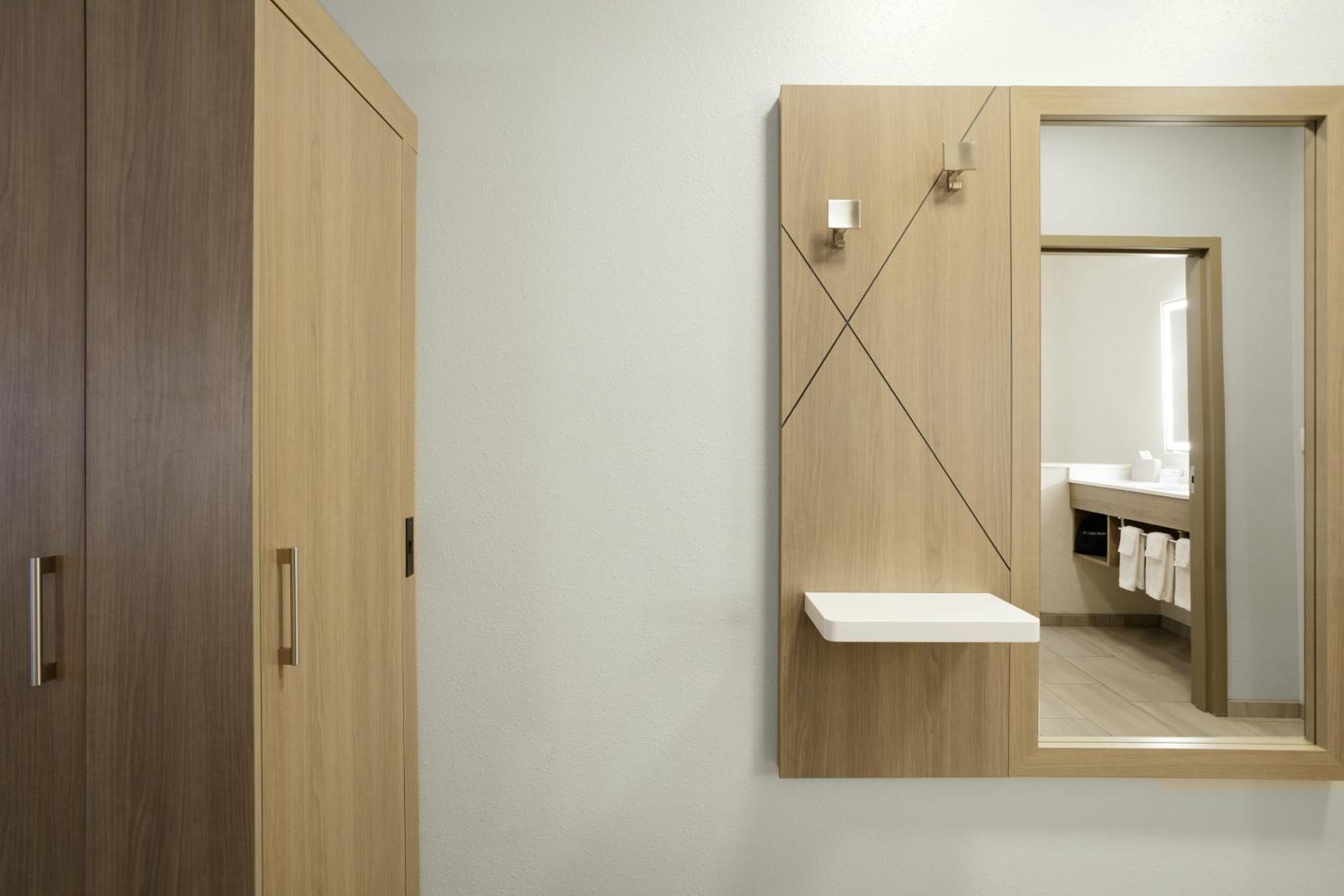 Holiday Inn Express Layton - I-15 By Ihg Εξωτερικό φωτογραφία